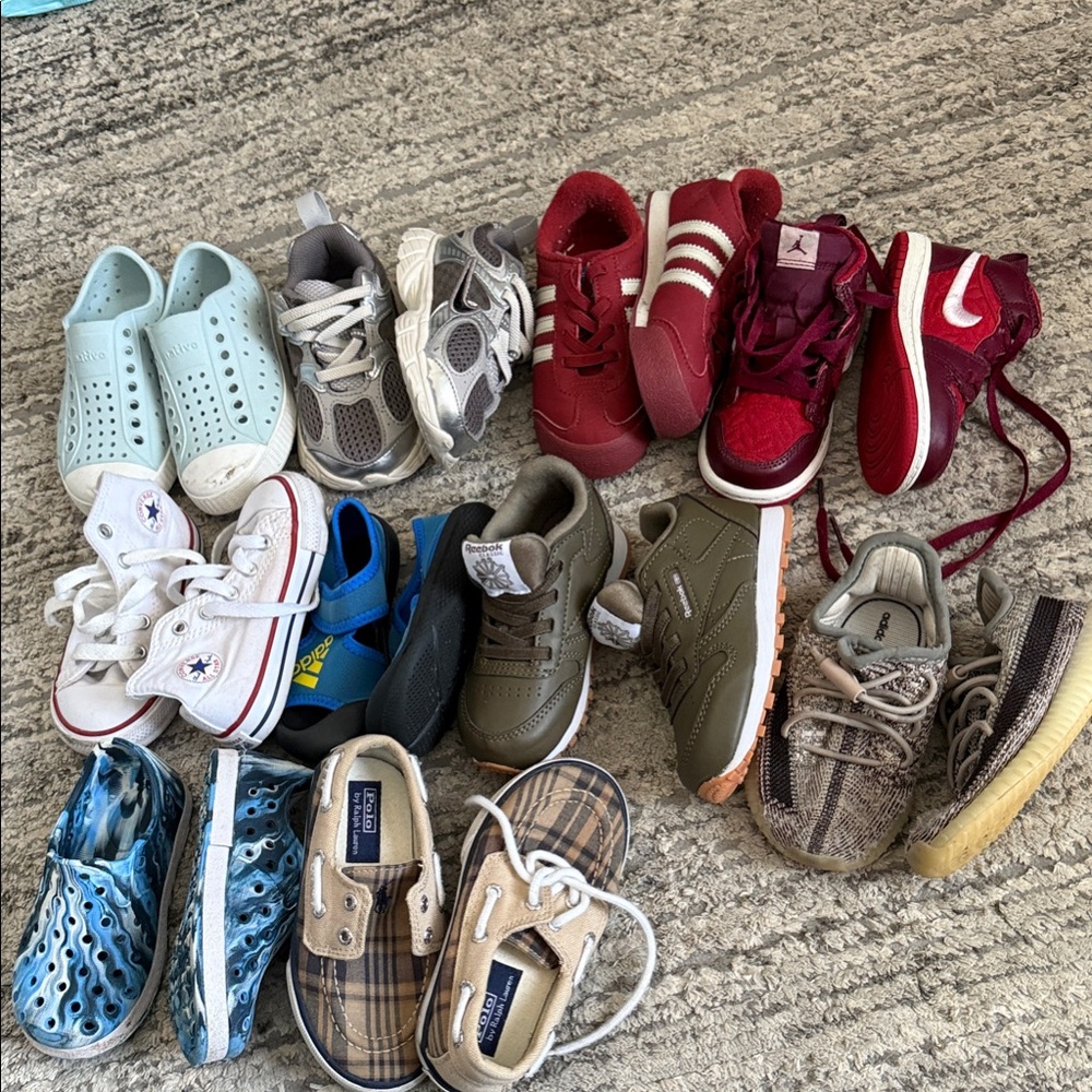 Toddler sneaker bundle